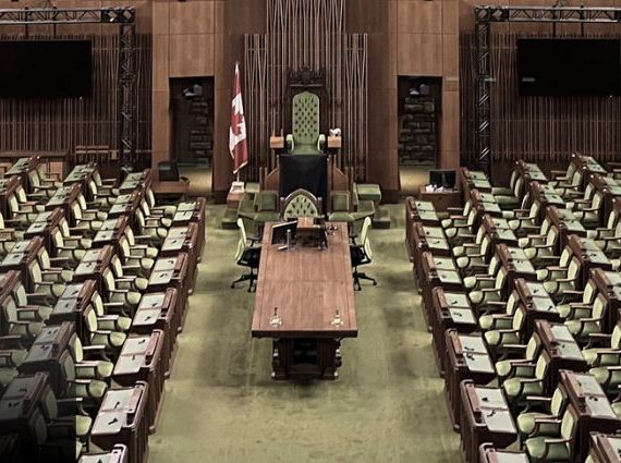 Le RQASF consulté à la Chambre des communes sur « les répercussions de la périménopause sur le marché du travail »